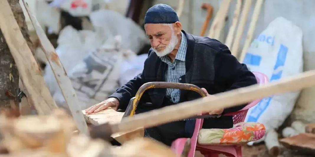 Çobanlıktan ustalığa uzanan 69 yıllık ömür! Doğadan topluyor eliyle şekillendiriyor: “Bu sayede teselli oluyor” 4